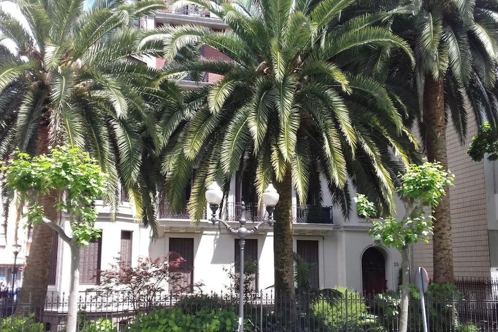 Coqueto Apartamento Frente Al Guggenheim Μπιλμπάο Εξωτερικό φωτογραφία